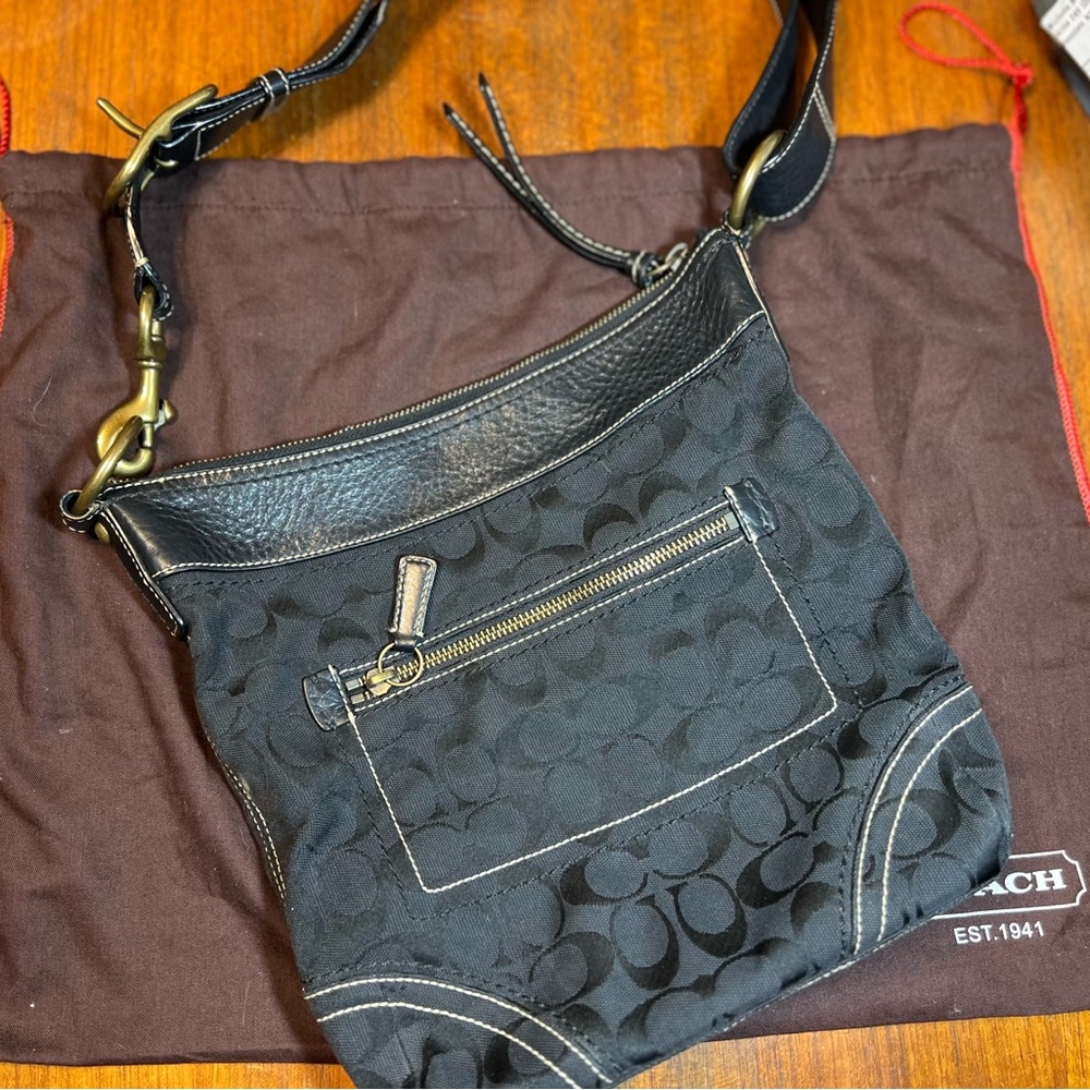 Vintage Coach Signature Duffle Black 10403